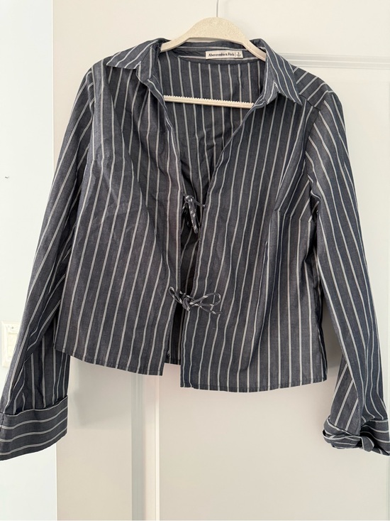 Abercrombie & Fitch Tops - Abercrombie blouse